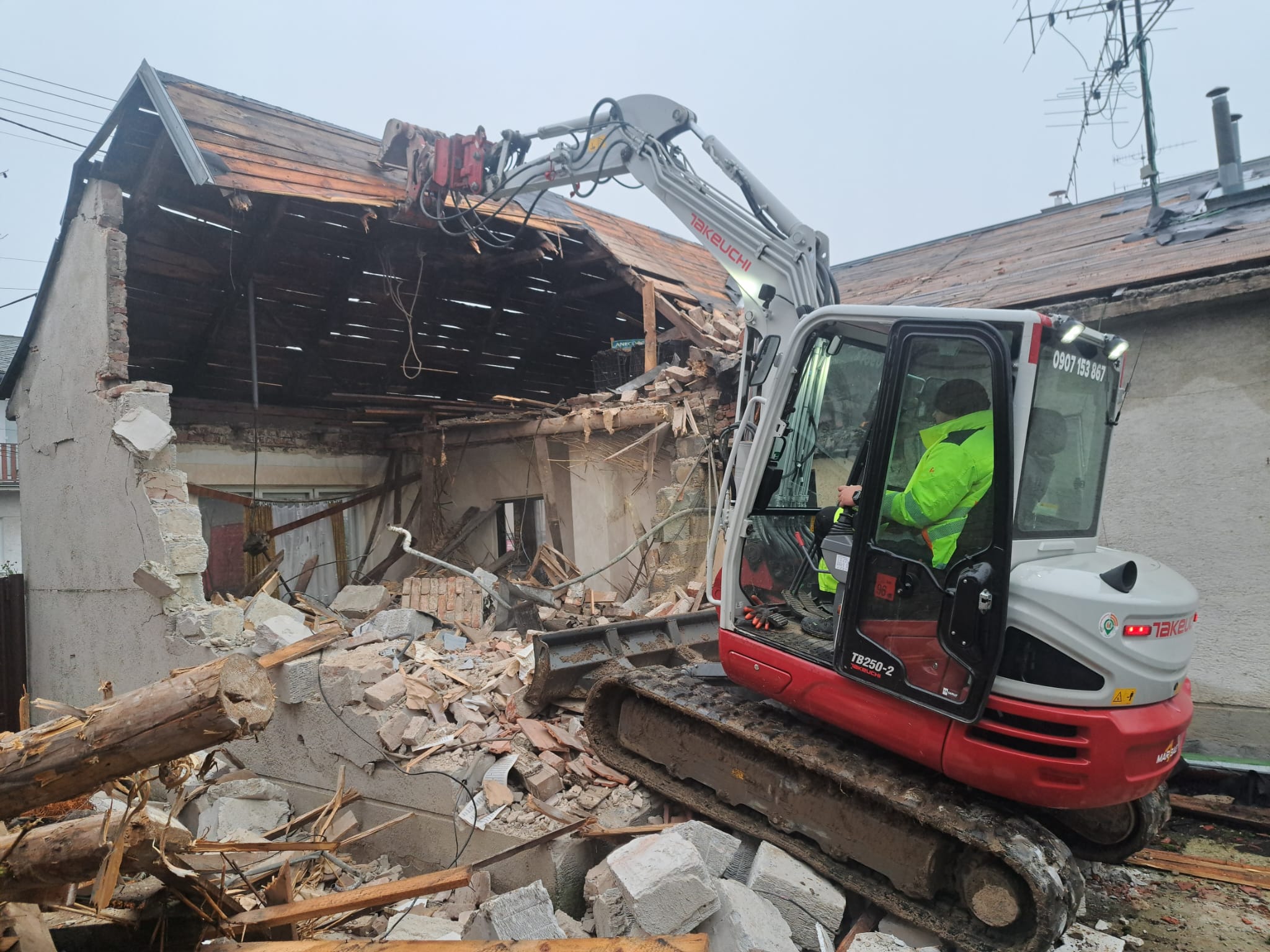 Búracie a demolačné práce